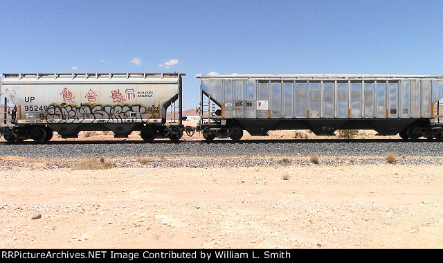 WB Manifest Frt at Erie NV W-MdTrnSlv-Pshr -53